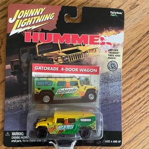 Johnny Lightning Gatorade 4-Door Wagon Toy Car